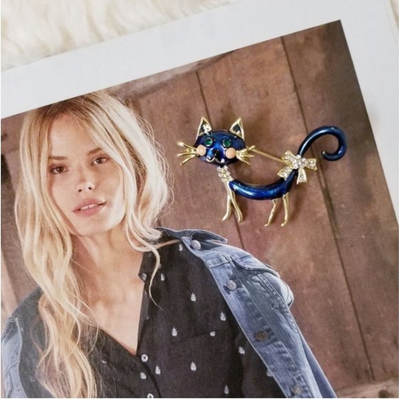 NEW Exquisite 18K Gold Czech Rhinestone Cat Brooch - Picture 3 of 8